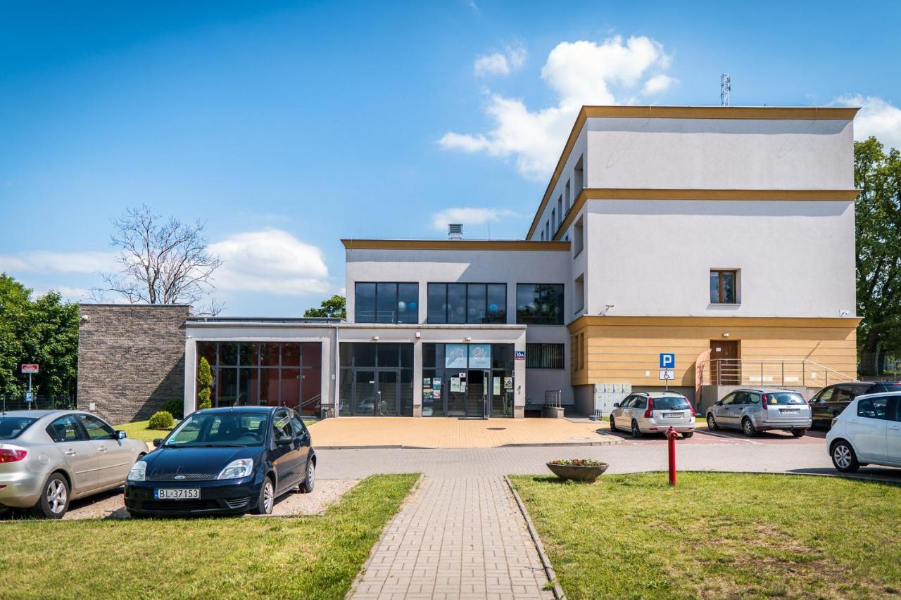 Dom Studenta Al Vandrehjem Łomża Eksteriør billede